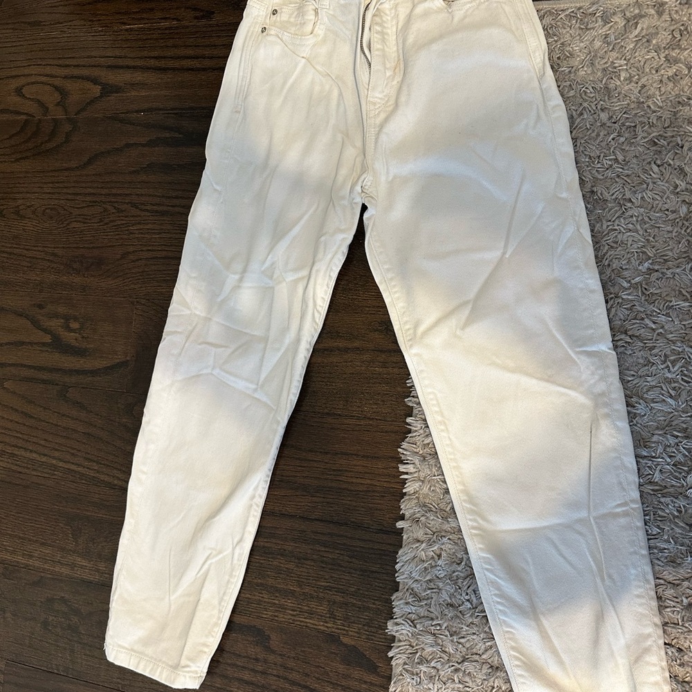 White Zara jeans